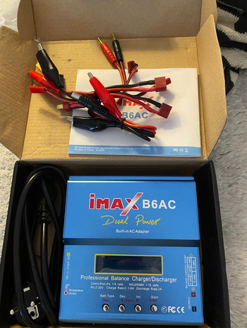 Imagen 2 de IMAX dual power Lipo lader