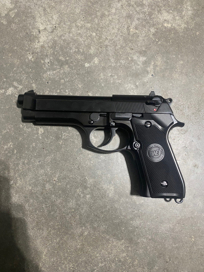 Imagen 1 de M9 WE full auto and Full metal like new
