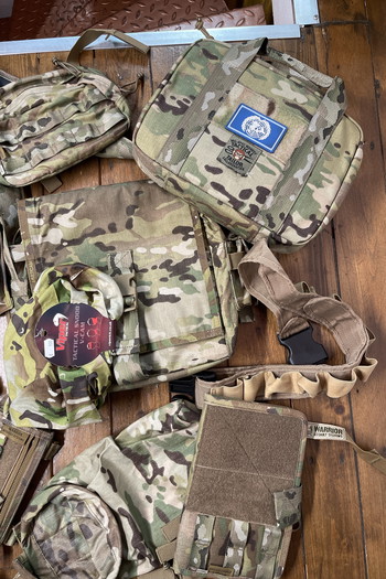 Afbeelding 5 van Warrior Assault systems - collectie nieuwe en vrijwel nieuwe  tassen en pouches, wapentas, mag souches etc...