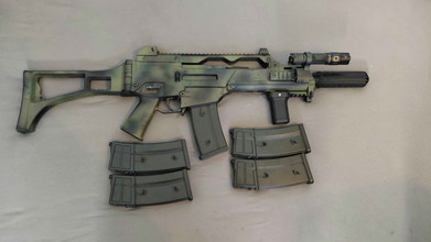 Afbeelding van WE G36C (G39C) with 5 magazines, camo painted