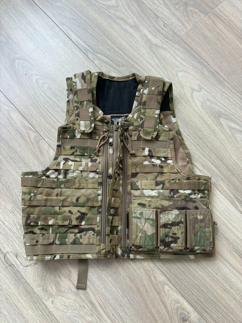 Afbeelding 1 van Invader Gear Vest + Triple M4 Pouch