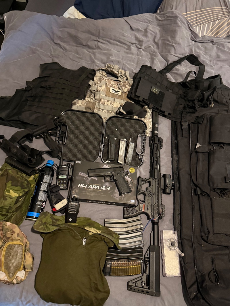 Image 1 for Airsoft set