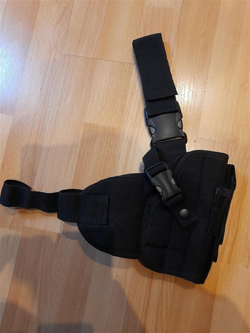 Image 1 pour Invader Gear Dropleg Holster Right Side