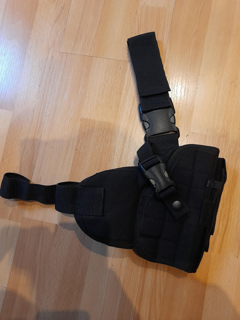 Image 1 for Invader Gear Dropleg Holster Right Side