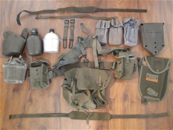 Afbeelding 3 van Cyma XM177 + 9 mags + Sling + Scope mount + webbing and pouches