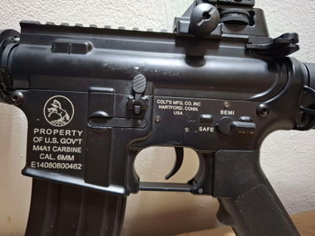 Image 2 for Cybergun Colt M4A1 CQBR - AEG - GOOD CONDITION