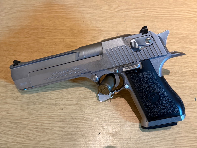 Afbeelding 1 van Desert Eagle full metal  Cybergun /WE