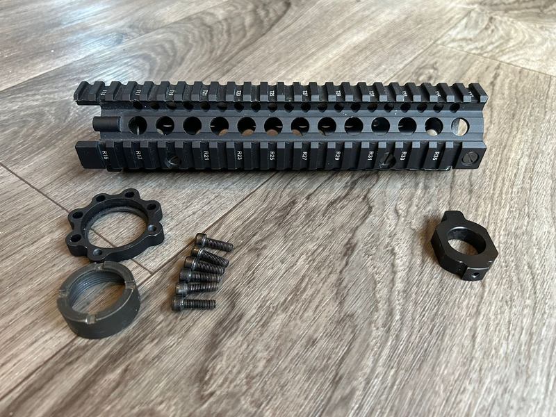 Afbeelding 1 van Big Dragon 9'' MK18 free float handguard met stabilizer ring