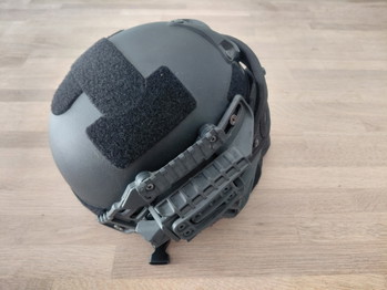 Image 2 for Airsoft masker met helm.