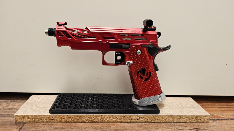 Afbeelding 1 van Red hi capa custom 4.3