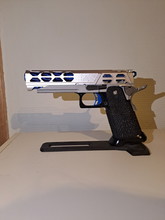 Bild für Silver and blue custom 5.1 hi capa