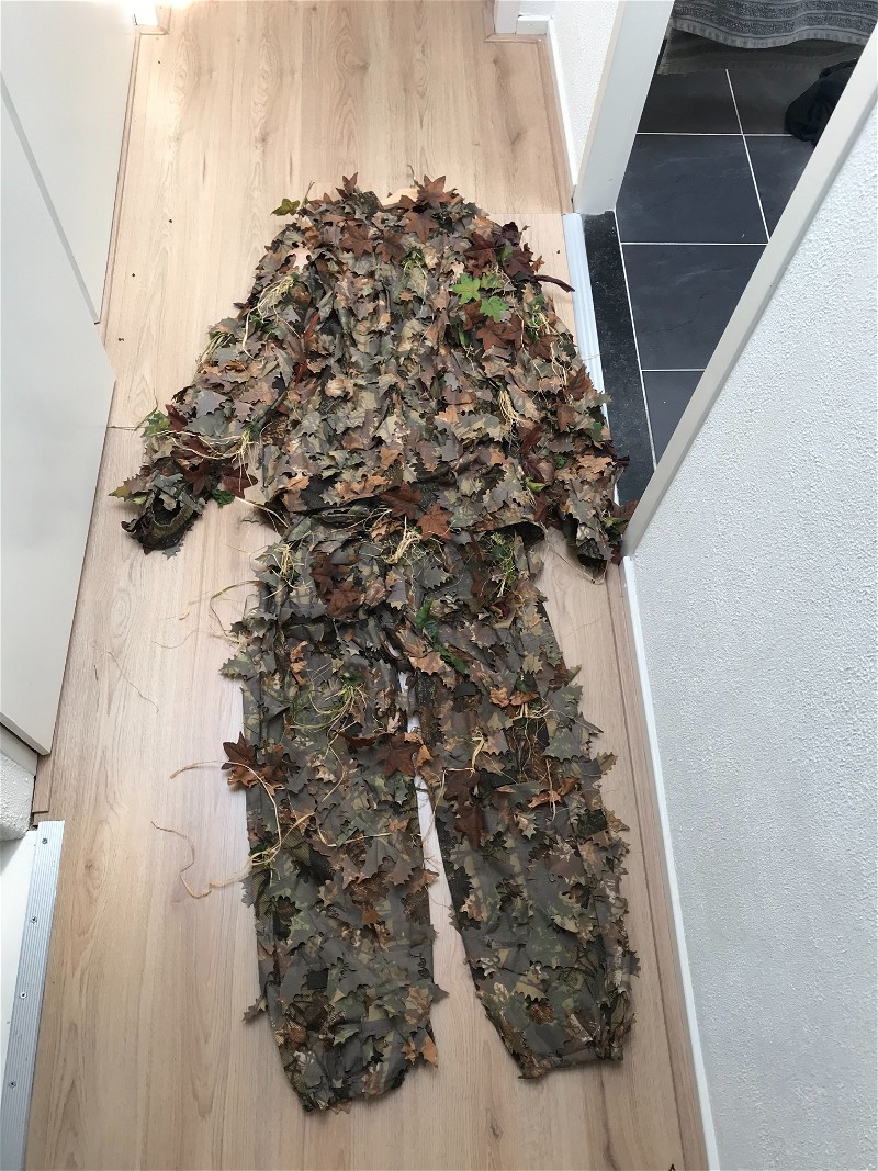 Image 1 for KMCS - crafted ghillie suit - XL + vest