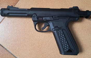 Bild 3 für Pistola AAP-01 sin uso mas todo lo necesario para jugar y hacerle mantenimiento