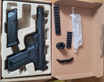 Bild 5 für Pistola AAP-01 sin uso mas todo lo necesario para jugar y hacerle mantenimiento