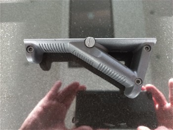 Image 4 for Angled Fore Grip (black)