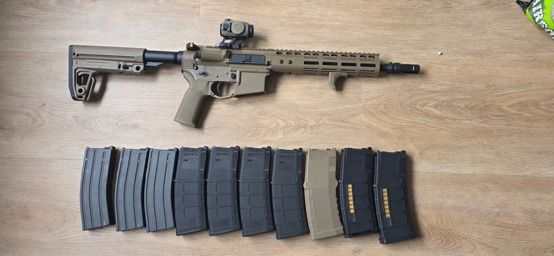 Image 1 for DE Noveske gbb +10 mags + attachments