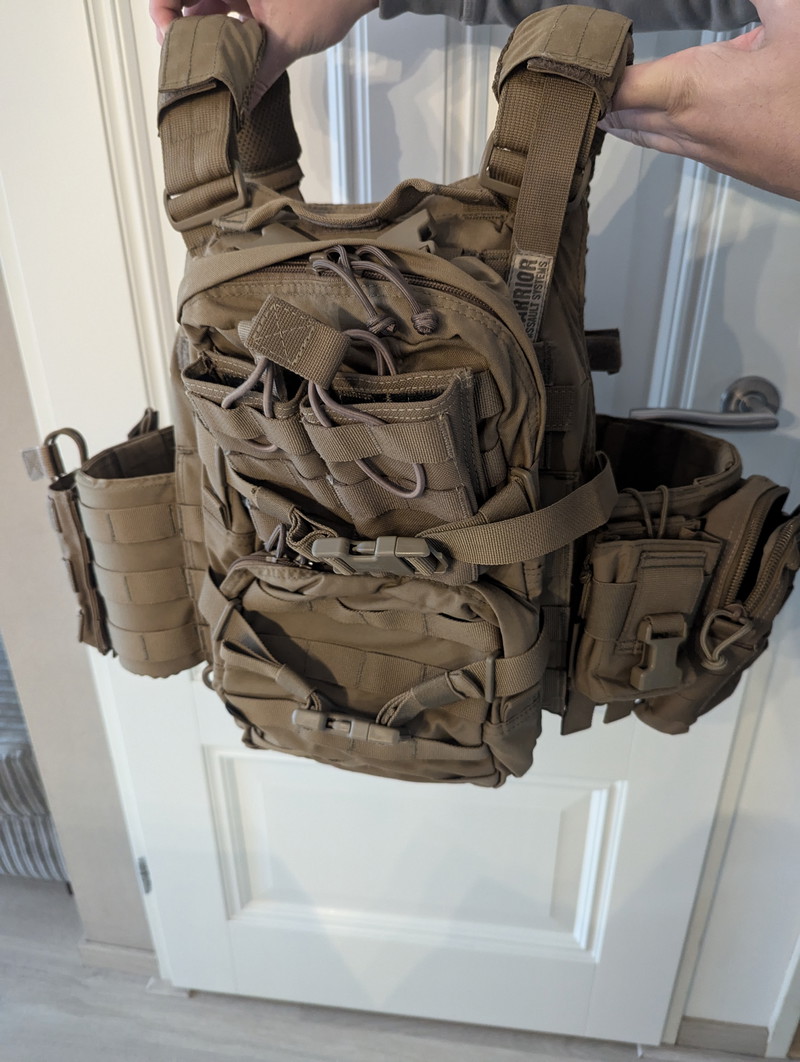 Afbeelding 1 van Warrior assault DCS vest met pounches