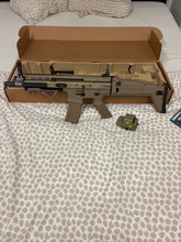 Afbeelding van WE SCAR-L GBBR + holo sight & angled foregrip