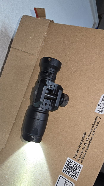 Image 2 for Weapon light