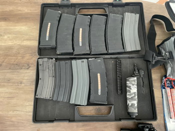 Imagen 2 de G&G CM16 Raider - Complete Bundle