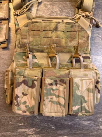 Bild 5 für Warrior assault vest, Agilite vest, PTS Flux Helmet