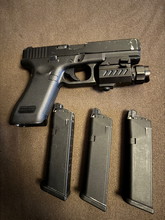 Afbeelding van Glock 17 gen 5 GBB 3 magazijnen