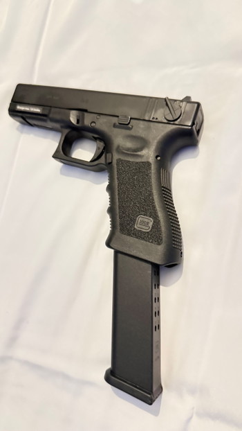 Imagen 3 de Umarex Glock 17 Gen5 + Glock 18C GBB (bundel / los mogelijk)