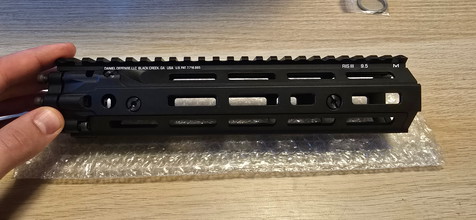 Imagen para RIS III handguard black 9.5 inch