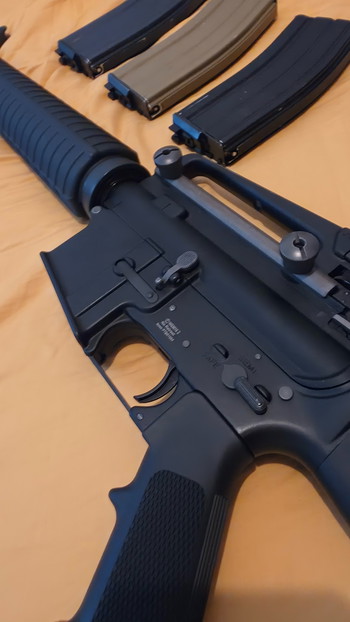 Afbeelding 2 van WE M16A3 GBBR with 3 mags (1 working)