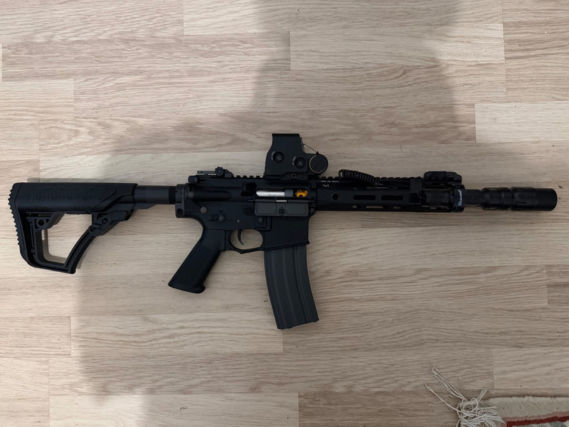 Afbeelding 1 van Fully upgraded g&g sr30 m4 aeg with maxx model m4e hop up & perun ETU