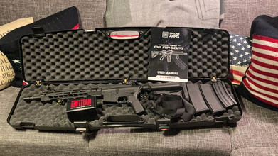 Afbeelding van Specna Arms ROCK RIVER ARMS M4 EDGE 2.0 M-LOK elektrisch geweer (zwart)