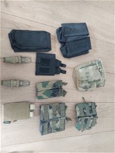 Image for Diverse pouches, slingers, tactical belt