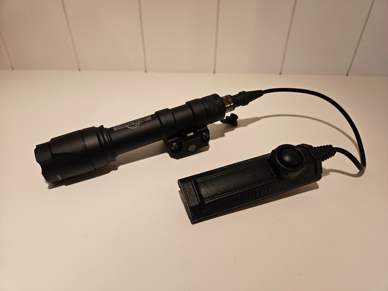 Image 1 pour Repro Surefire Scout Light