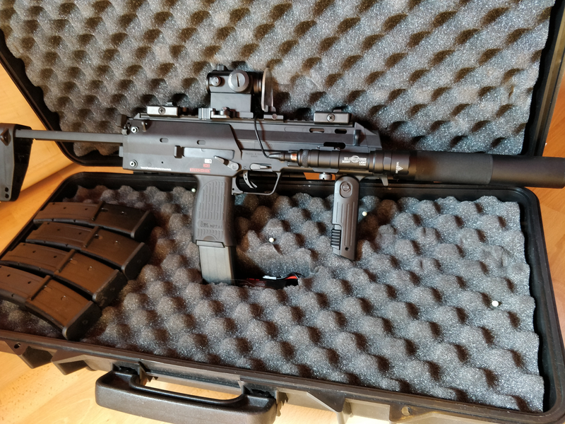 Image 1 pour Custom Umarex MP7 A1 AEG