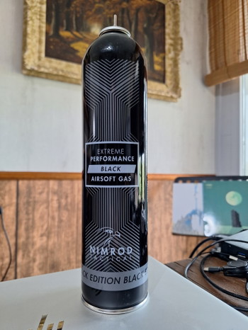 Image 2 for Nimrod Tactical Black Gas 500 ml, bijna vol