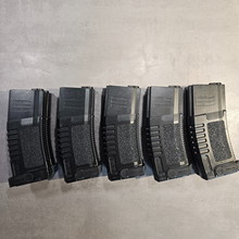 Imagen para 10x Ares Amoeba PMG-140 Mid-Cap M4/M16 (140rds)