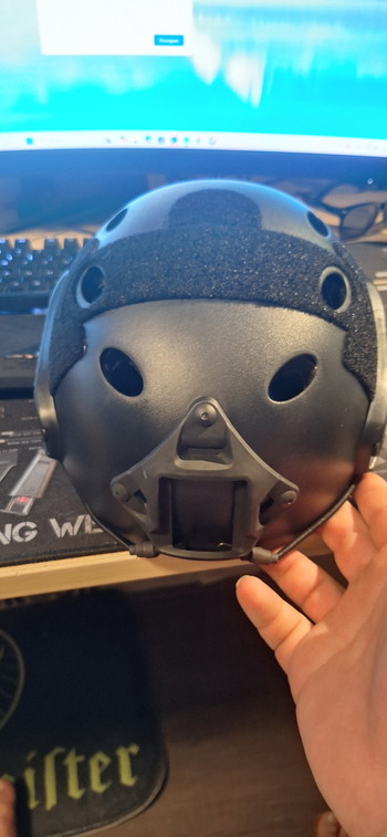 Bild 2 für Mooi helm zonder draaiknop