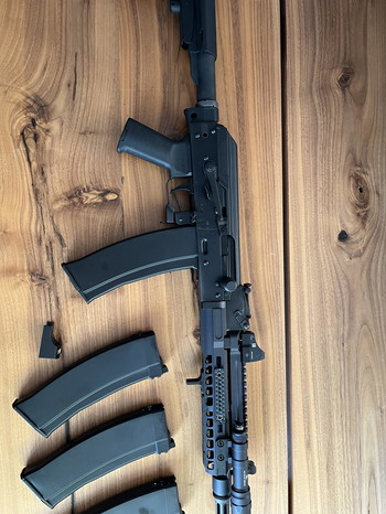 Imagen 2 de GHK AK 74 Rifle dynamics achtige replica
