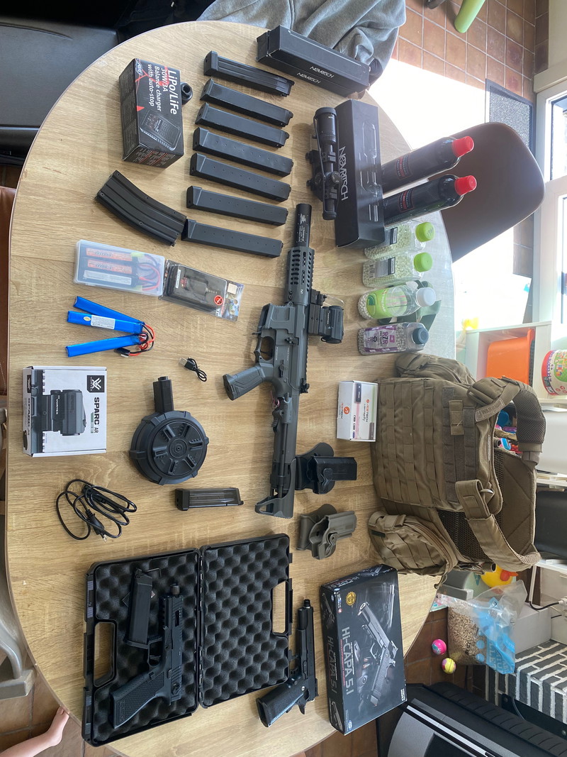 Imagen 1 de Lot airsoft materiaal wegens stopzetting