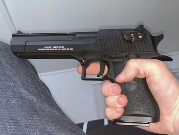 Afbeelding 2 van Cybergun desert eagle met full auto (co2)