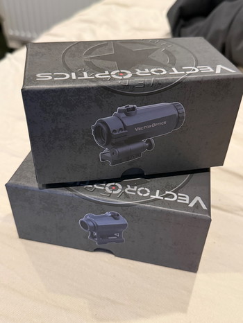 Bild 5 für VictoOptics Red Dot + 4X Magnefier!