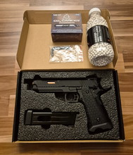 Imagen para KLI Hi-Capa 5.1 Baba Yaga / John Wick - CO2 Blowback inkl. BB's & CO2 Care Kit