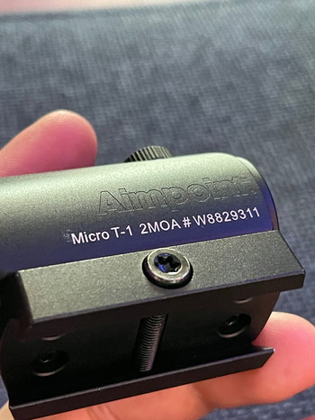 Image 4 for Aimpoint micro T1 replica