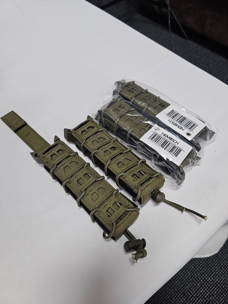 Bild 1 für Novritsch SMG pouches Green NIEUW!