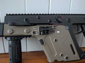 Imagen 3 de Prachtige KRISS Vector in de unieke 2 kleurige versie