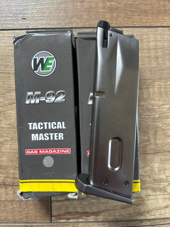 Imagen 2 de WE M-92 Magazine GBB, Silber