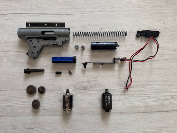 Imagen 4 de CZ Scorpion EVO, dissasembled, with upgrades