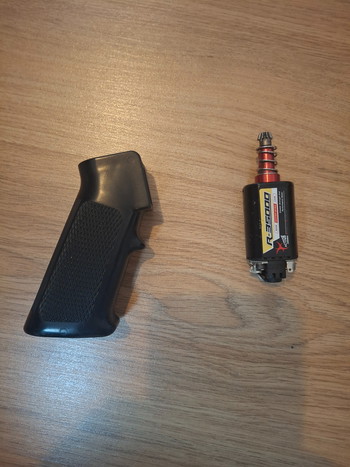 Afbeelding 5 van Tokyo Marui M4 NGRS  project