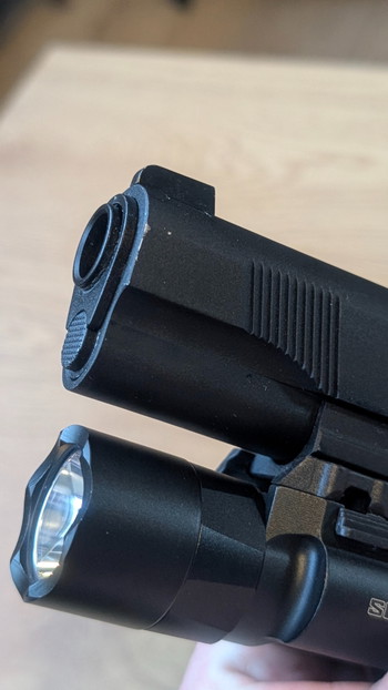 Bild 5 für KJ KP-07 1911 MEU CO2 & GAZ + new Surefire x300 + 4 magazines