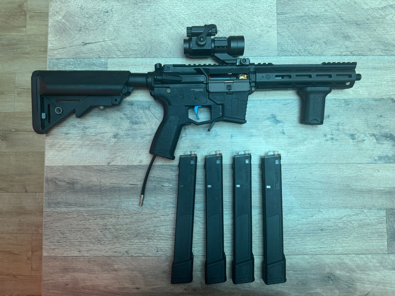 Image 1 for Evolution AR-9 HPA met Wolverine Inferno Gen 2 + upgrades + 4 PTS EPM AR9 Mags + accessoires